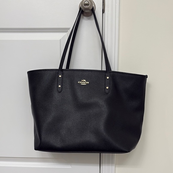 Coach City Black Leather Tote - Picture 2 of 10
